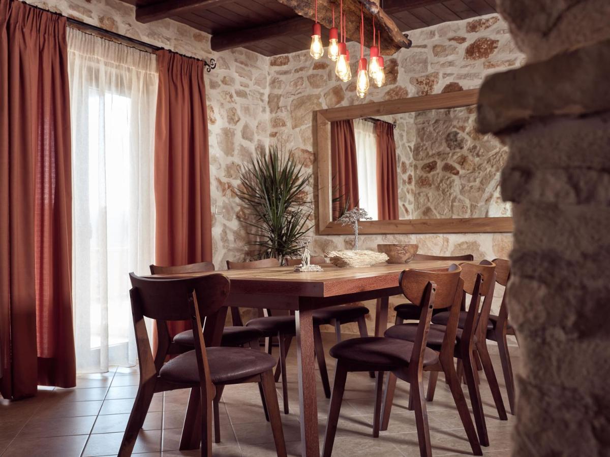 Villa Meralia Anafonítria 外观 照片
