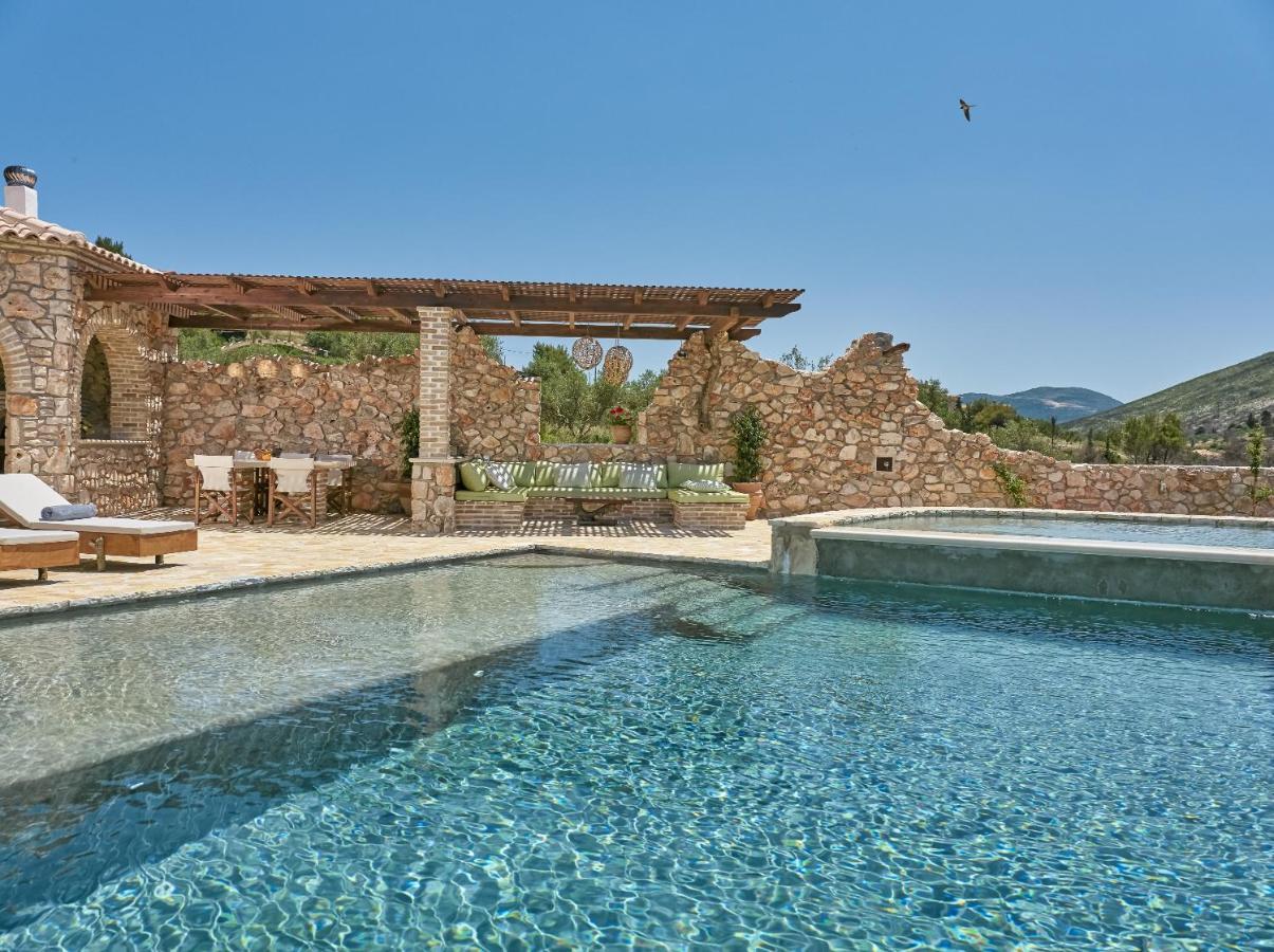 Villa Meralia Anafonítria 外观 照片