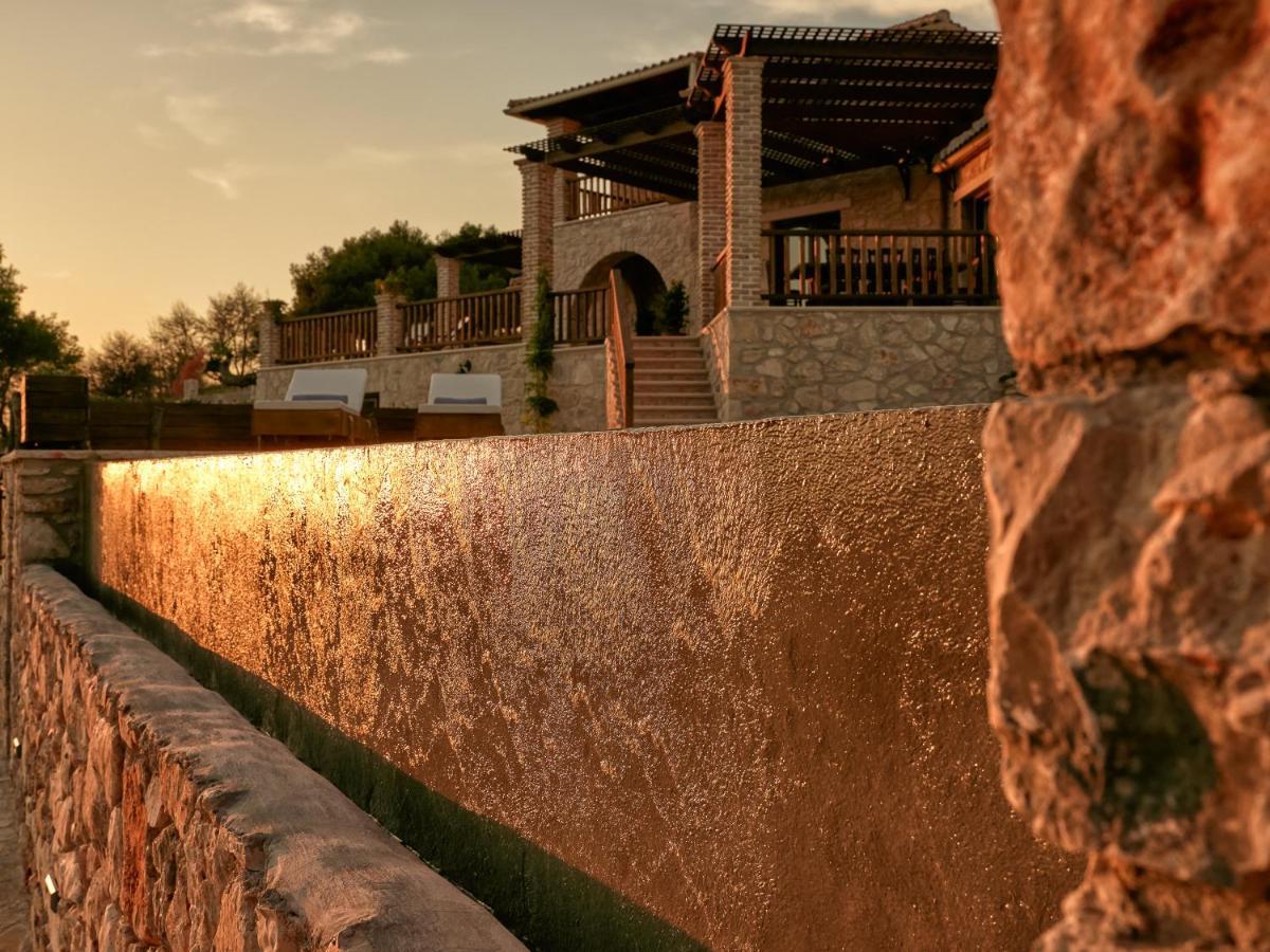 Villa Meralia Anafonítria 外观 照片