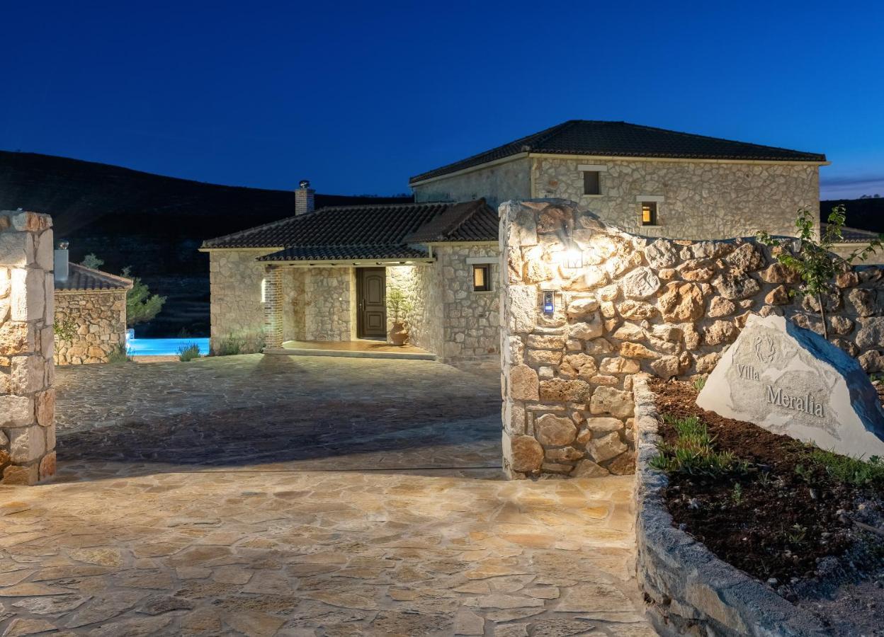 Villa Meralia Anafonítria 外观 照片